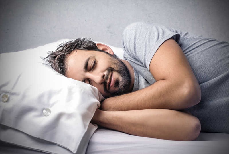 喜歡熬夜不睡覺?不能因為年輕就不注意的事